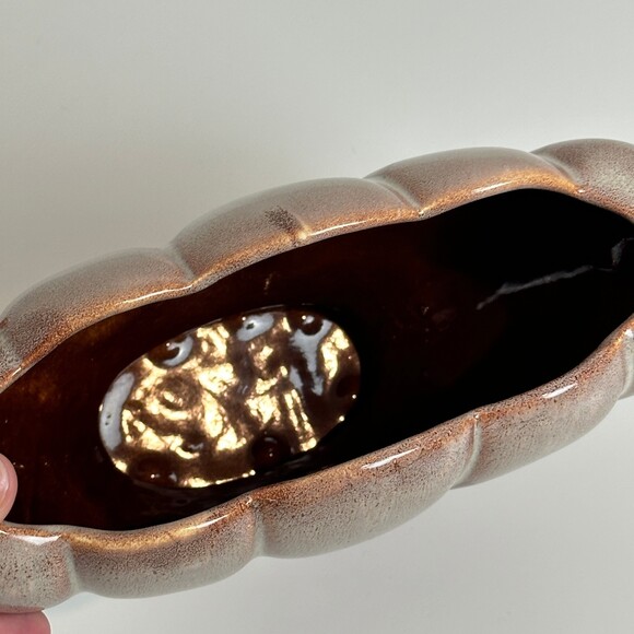 Vintage Aborn California H-6 Mid-century Brown Ceramic Pottery Fan Vase - Picture 6 of 10